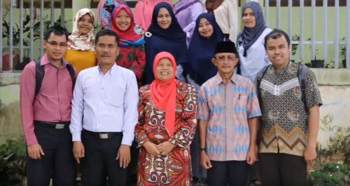 PNBP UNP Sponsor Strengthening Implementation of Literacy, Interactive Media, and HOTS in SD to SMA Kabupaten Limapuluh Kota