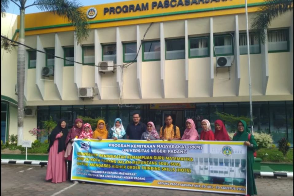 Higher Order Thinking Skills (HOTS) Workshop for Teachers of Mathematics MGMP Members in Padang City