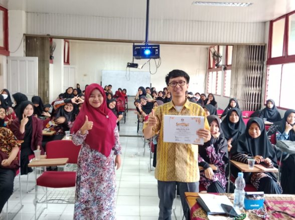 Pencapaian IKU 3 Perguruan Tinggi, “Dosen Departemen Matematika Menjadi Narasumber di UIN Imam Bonjol Padang”
