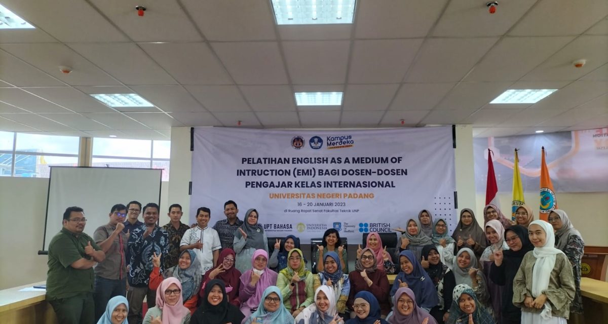 Perwakilan Dosen Departemen Matematika Universitas Negeri Padang Ikuti Pelatihan English as a Medium of Instruction (EMI) Pathfinder Project